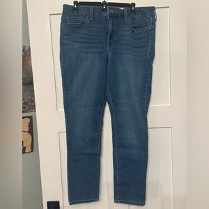 Crown & Ivy Women’s Skinny Jeans